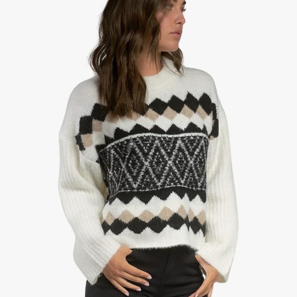 Elan White and Black Patterned Crew Neck Sweater - Picture 11 of 13